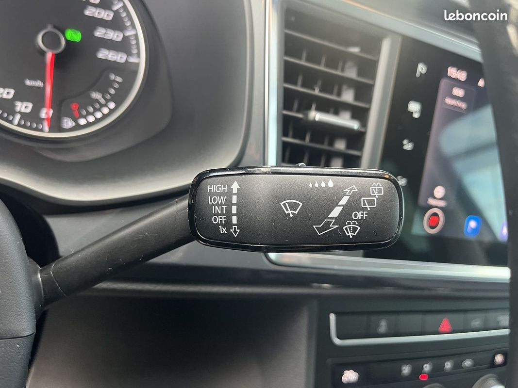 Seat ATECA 2.0 TDI 150 CH STYLE BUSINESS GPS CAMERA (image 17)