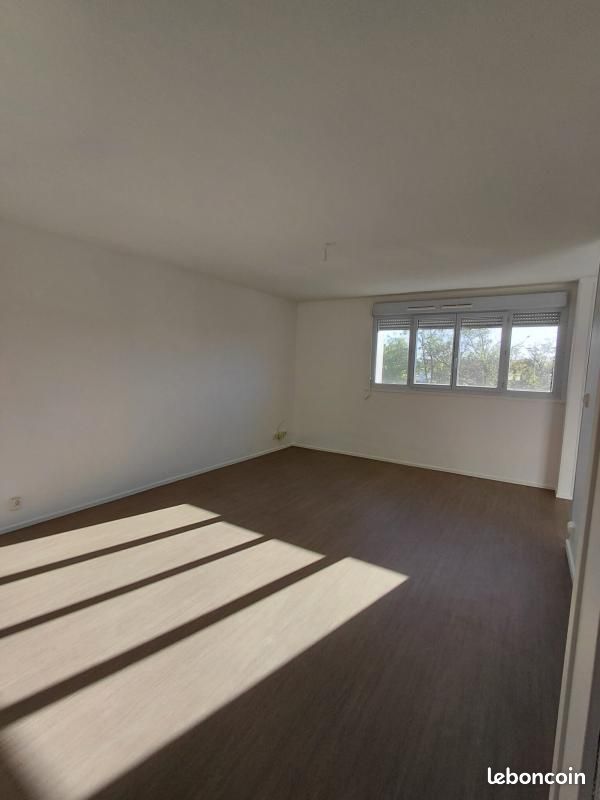 Appartement 3 pièces 86 m² · à Moulins · 86 m² · 687 €/mois