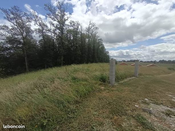 Terrain 979 m² Saint Santin