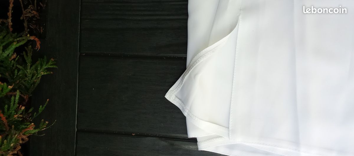 Haut blanc débardeur neuf T 5 (image 8)