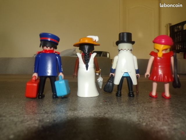 Set PLAYMOBIL Vintage Belle Époque Aristocrate Femme Cape Rouge - Collection 1978 - Modèle 3543