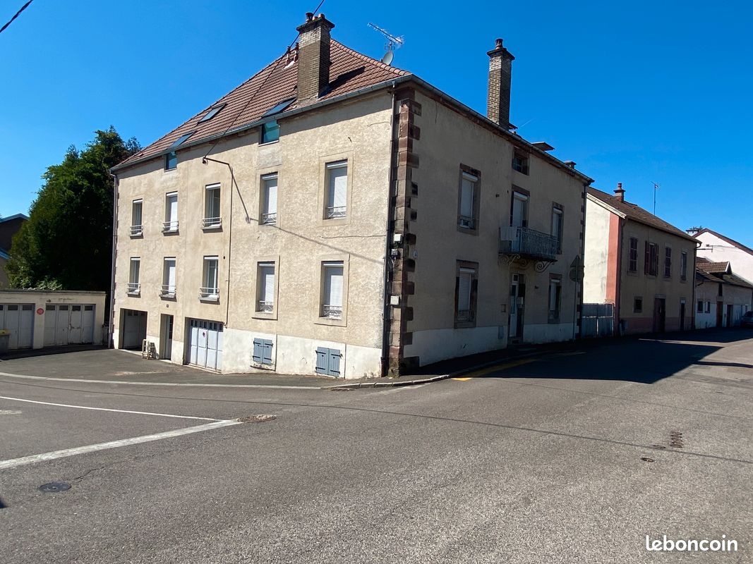 Appartement 4 pièces 101 m² · à Luxeuil-les-Bains · 101 m² · 585 €/mois
