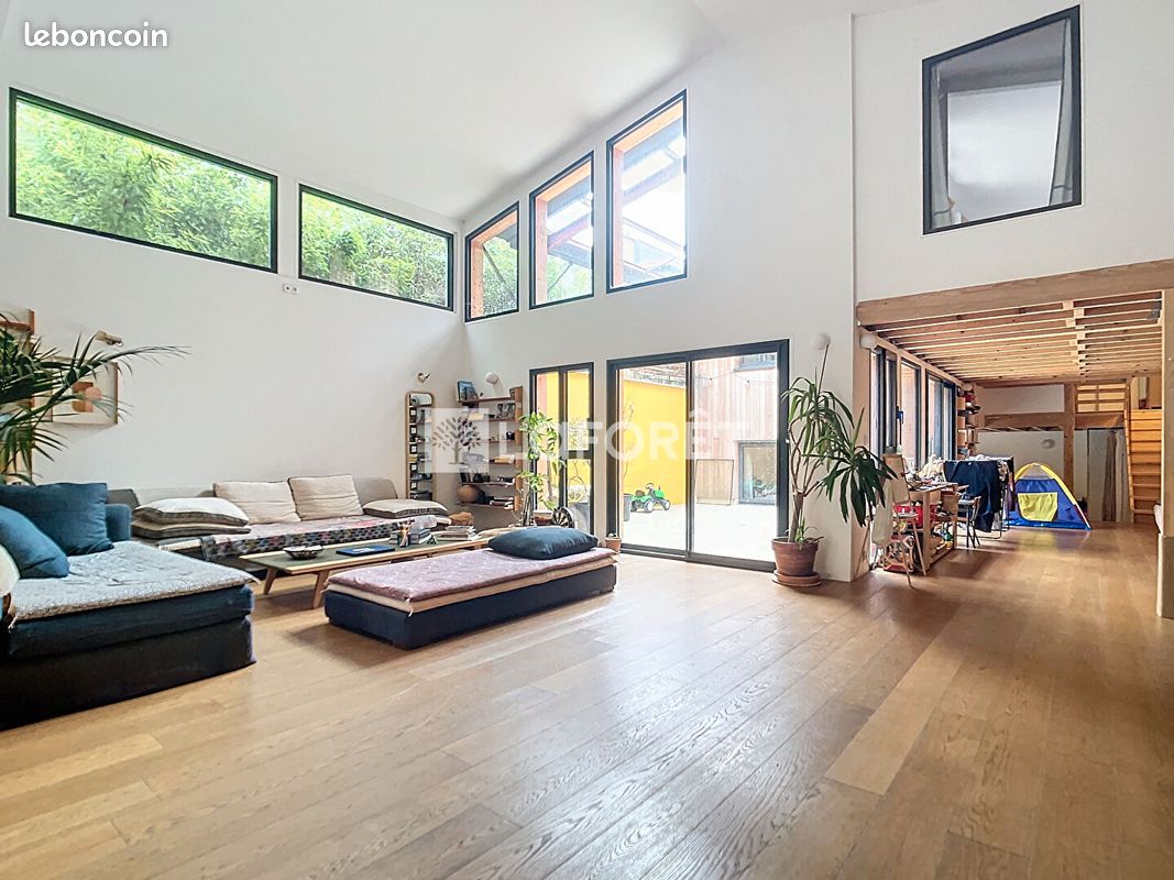 Maison 6 pièces 253 m² · à Les Lilas · 253 m² · 1 550 000 €