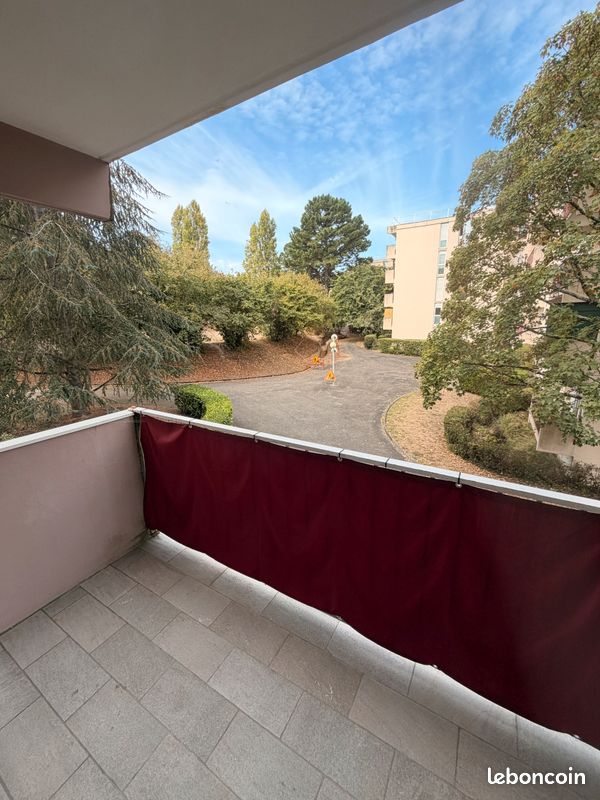 Appartement 3 pièces 65 m² · à Cenon · 65 m² · 890 €/mois