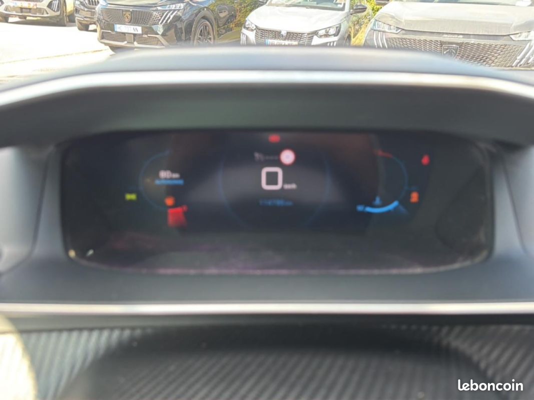PEUGEOT 2008 1.5 bluehdi 110 s&s allure pack (image 19)