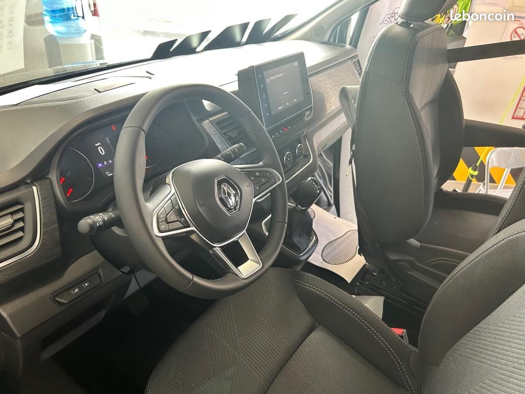 Renault Trafic FLEX 5 ANTILOPE VAN L1H1 CONFORT + BLUEDCI 150 AMENAGE PLACES 4 COUCHAGES (image 19)