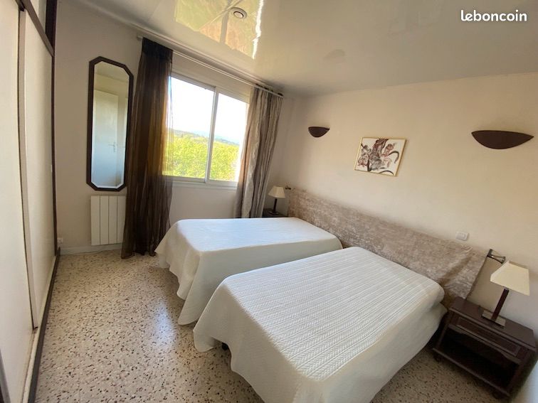 Spacieux T2/3 dans villa piscine et plage (image 6)