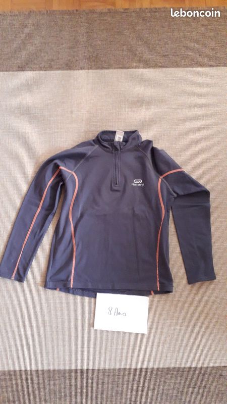 Pull randonnée 8 ans (image 1)