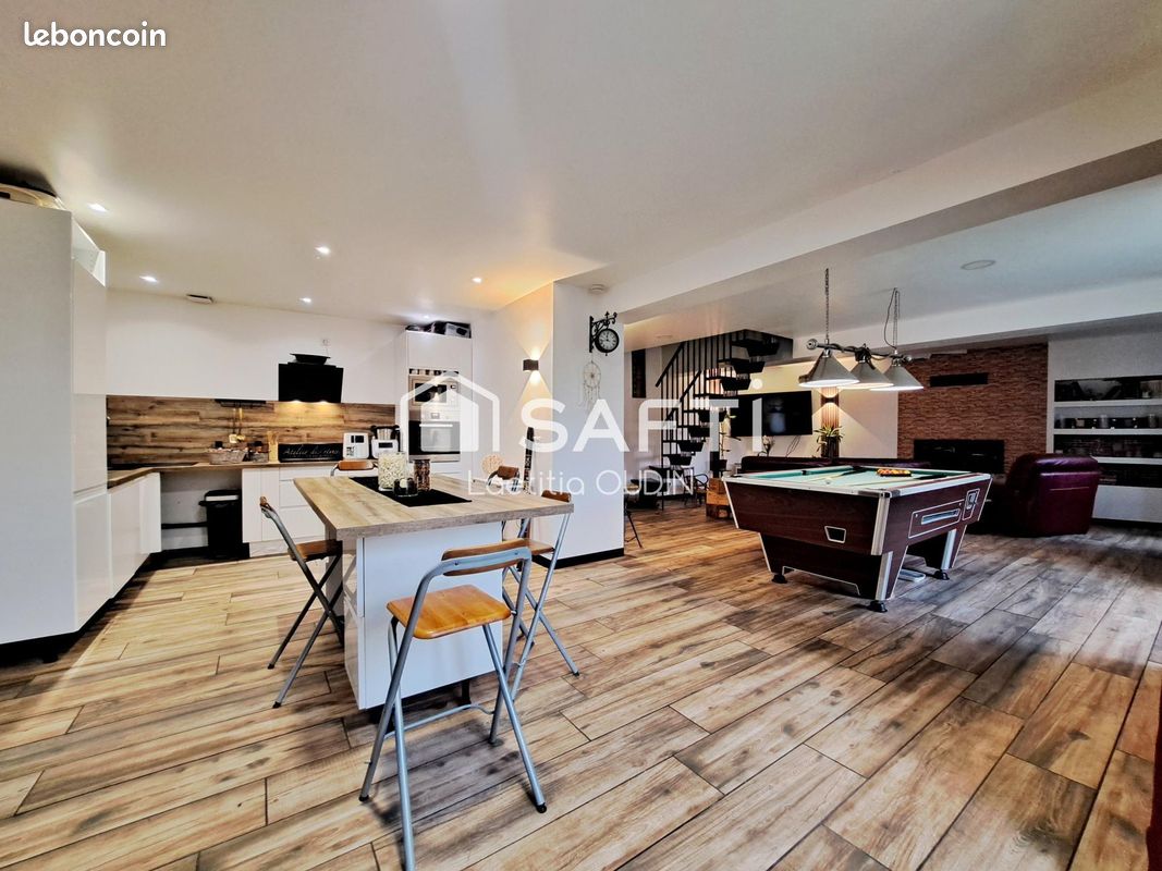 Maison 6 pièces 196 m² · à Nogent-sur-Seine · 196 m² · 208 000 €