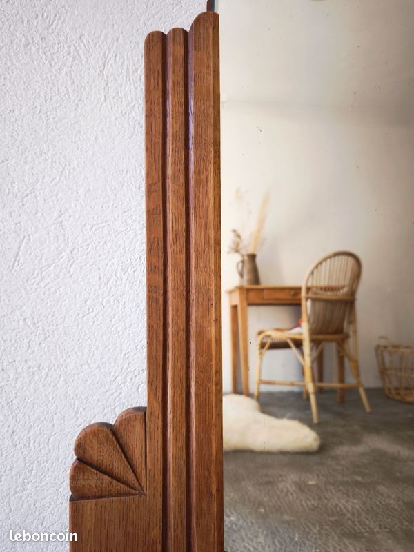 Miroir Antique avec Cadre en Chêne Sculpté, 1920s en vente sur Pamono