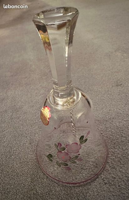 Cloche en cristal de boheme (image 1)