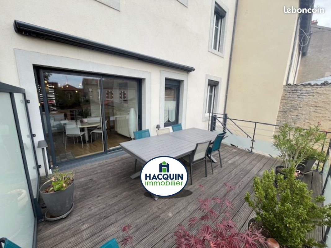 Maison 8 pièces 208 m² · à Commercy · 208 m² · 249 000 €