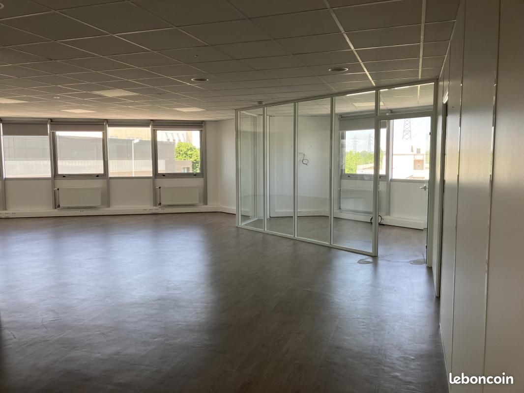 Local bureaux 789 m² (image 6)