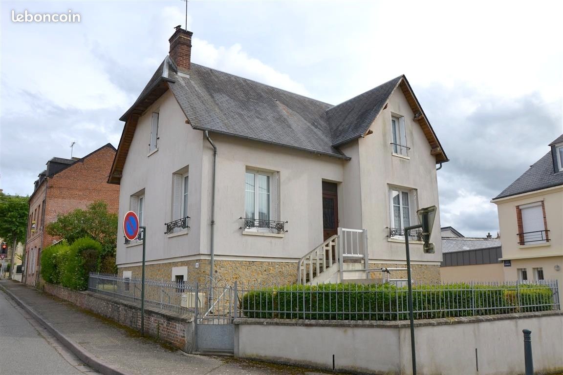 Maison 6 pièces 100 m² · à Gacé · 100 m² · 144 000 €