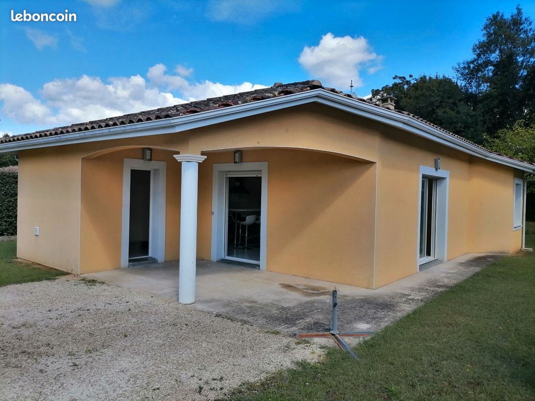 Maison 4 pièces 88 m² · à Saint-Pierre-du-Mont · 88 m² · 880 €/mois
