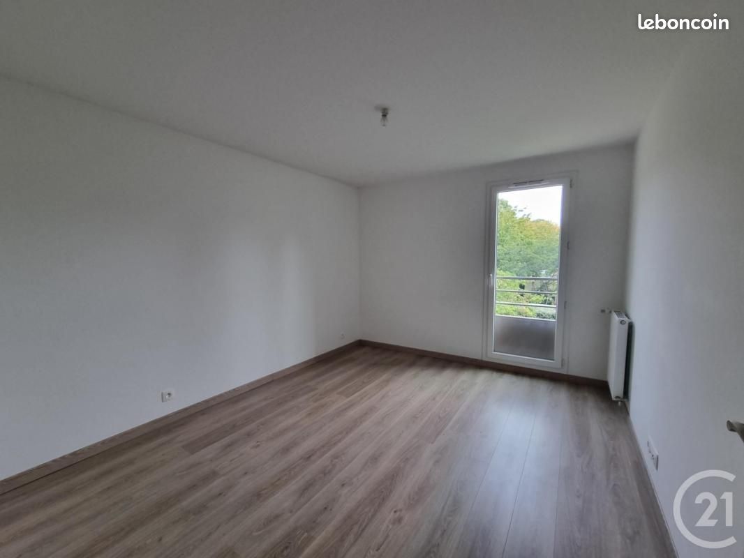 Appartement a louer brie-comte-robert - 3 pièce(s) - 63 m2 - Surfyn