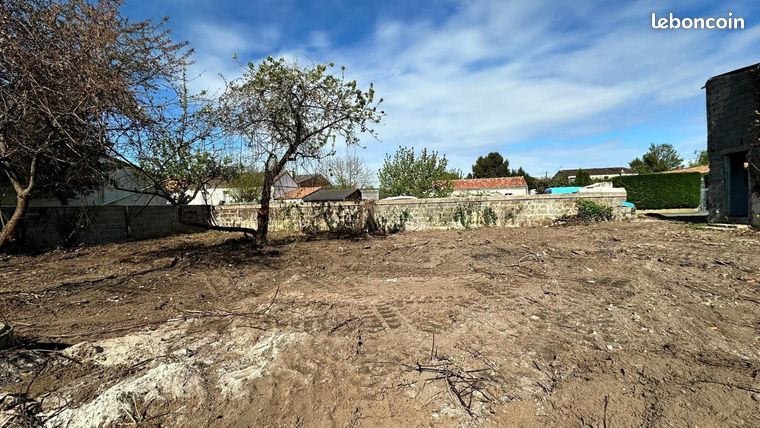 Terrain 541 m² SAINTES