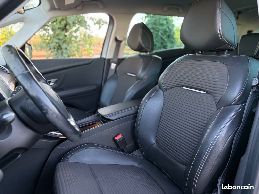 RENAULT GRAND SCENIC dCi 130 Energy Intens 7CV / 7 PLACES / CARPLAY / CAMERA RECUL (image 5)