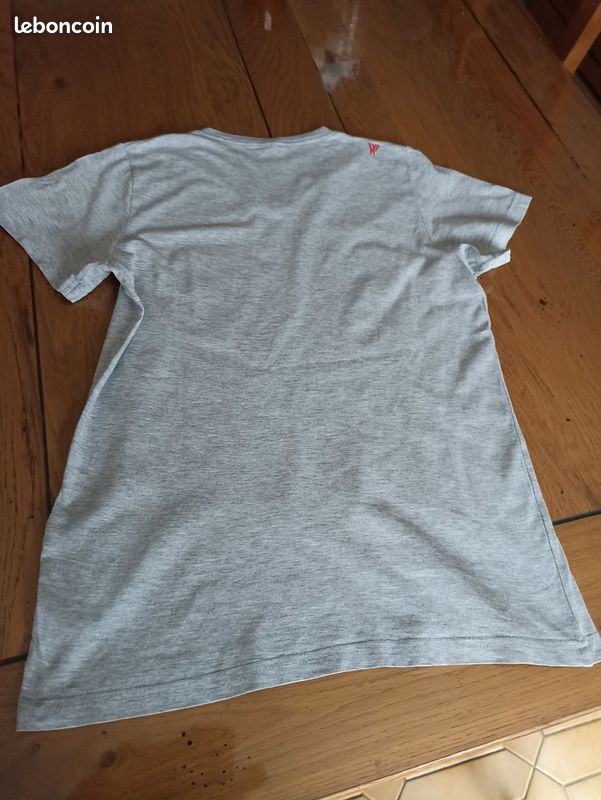 Tee shirt wap to Tony Parker (image 2)