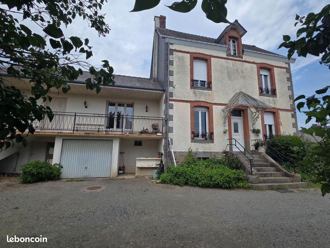 Maison 7 pièces 98 m² · à Ambrières-les-Vallées · 98 m² · 120 500 €
