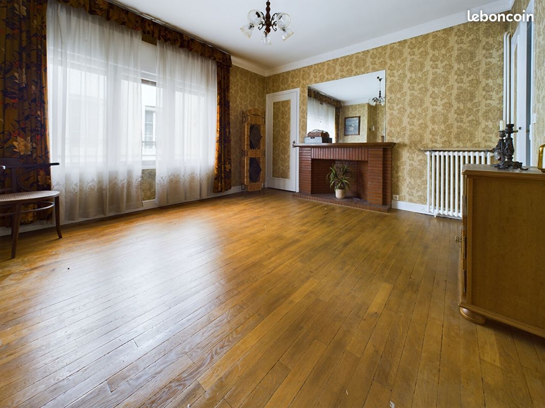 Appartement 3 pièces 63 m² · à Elbeuf · 63 m² · 60 000 €