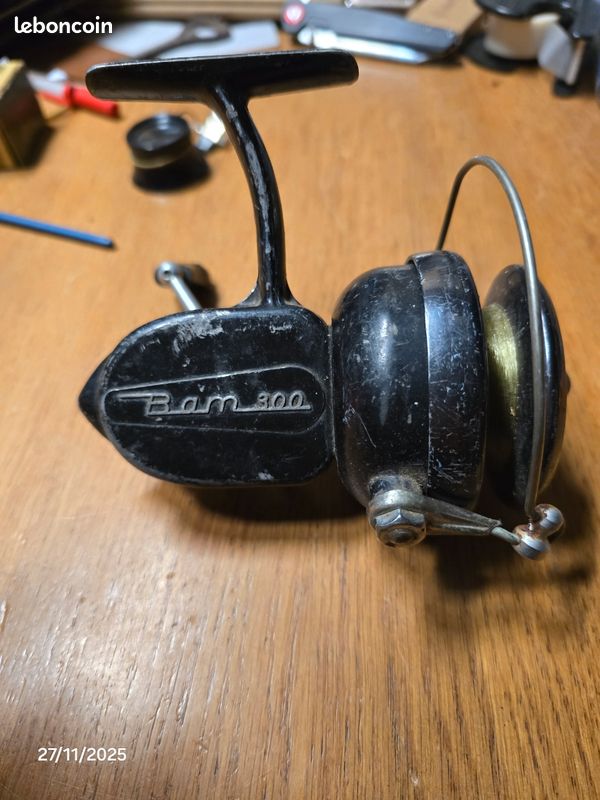 VINTAGE PFLUEGER EVERLASTER SURF CASTING REEL