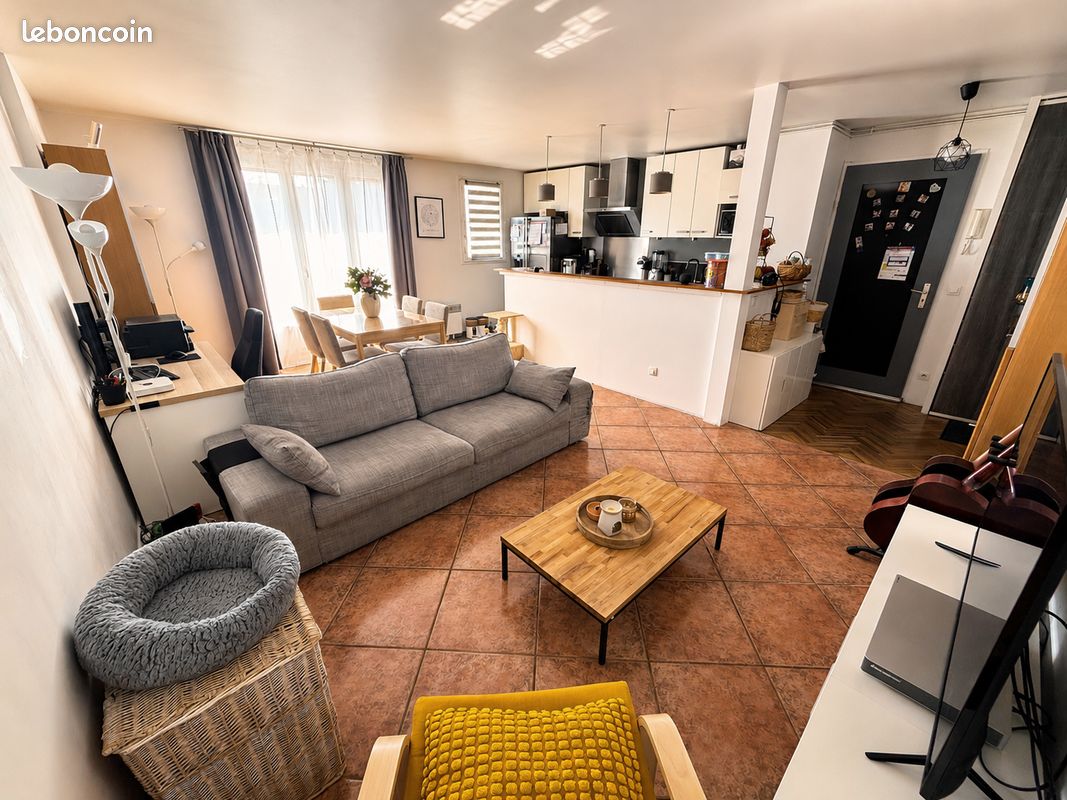 Appartement 3 pièces 67 m² · à Neuilly-Plaisance · 67 m² · 270 000 €