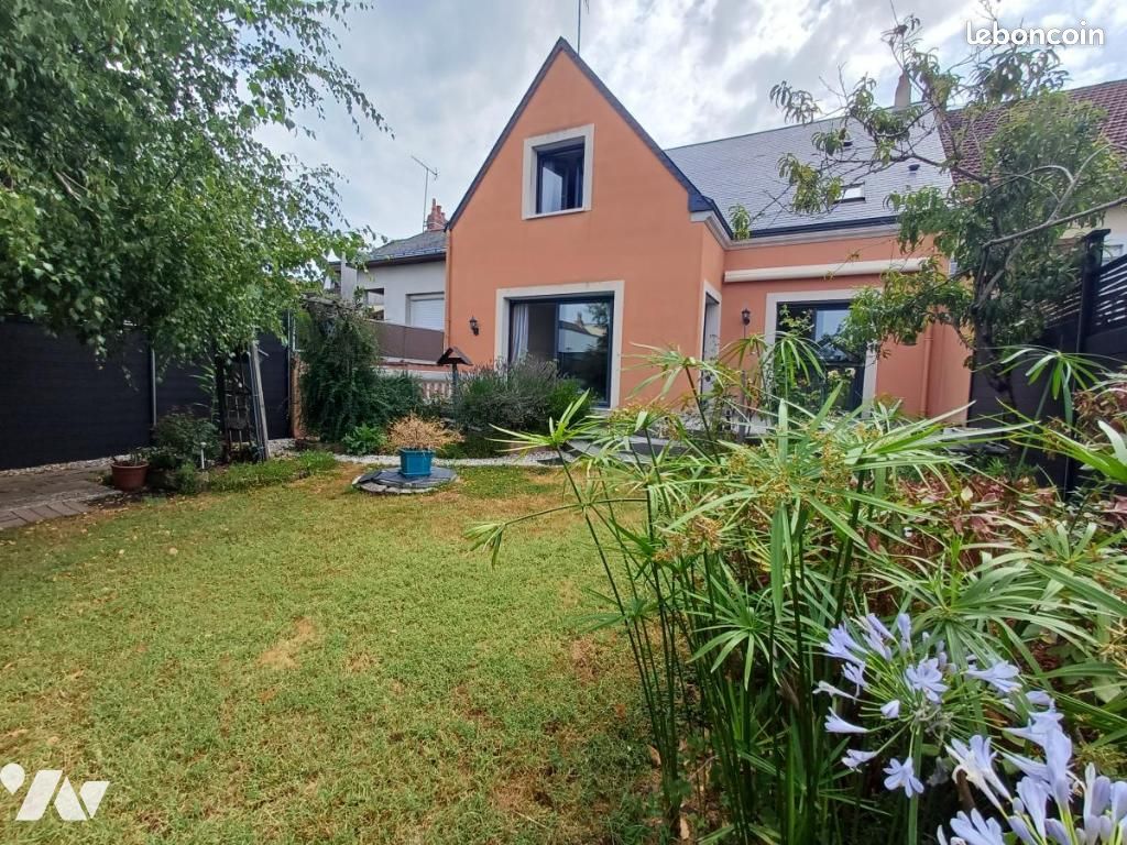 Maison 5 pièces 160 m² · à Le Mans · 160 m² · 372 000 €