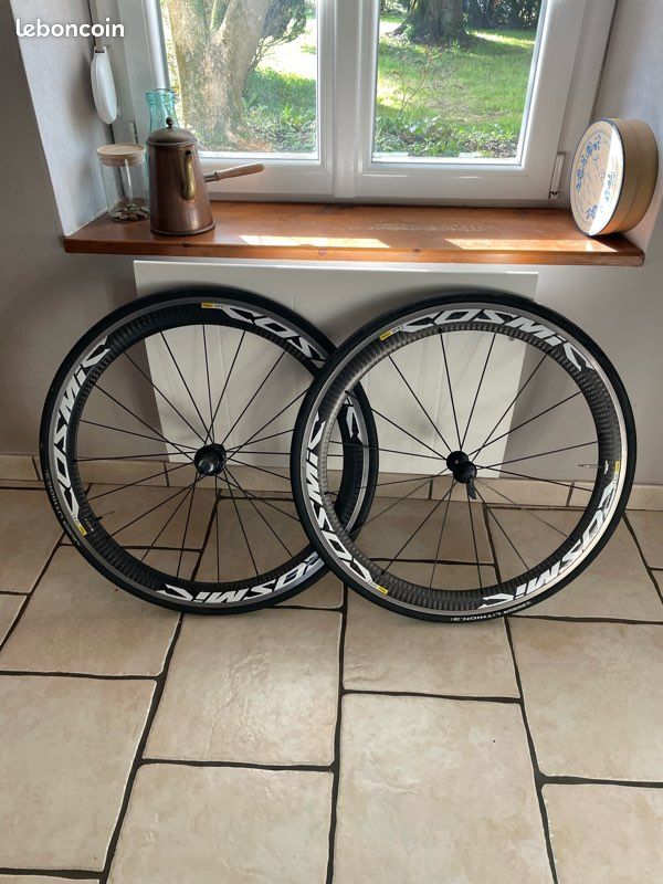 Roue lenticulaire mavic comète - MAVIC - 75000 - Troc Vélo