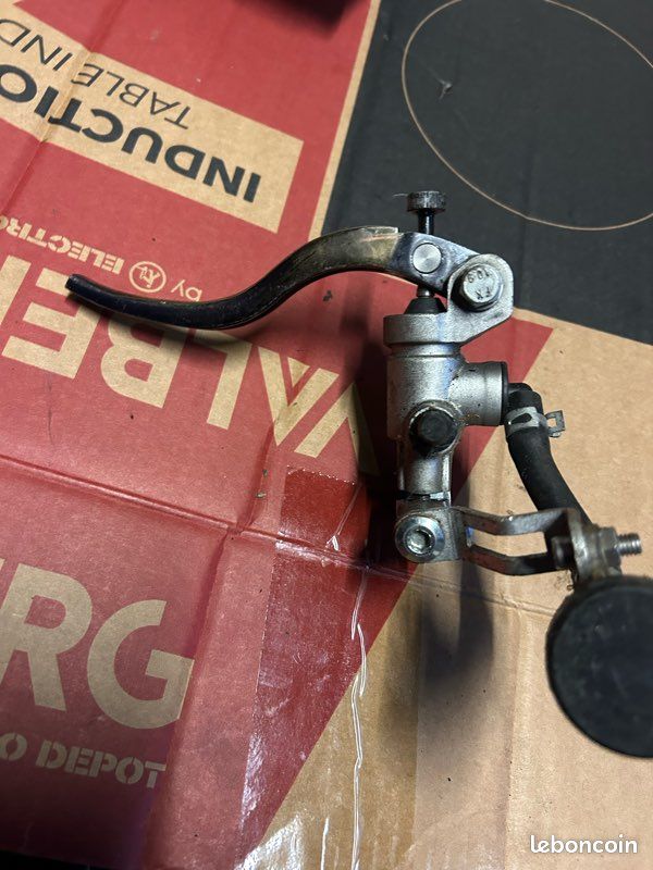 Mètre cylindre gauche gros cube 50cc moto ect (image 1)