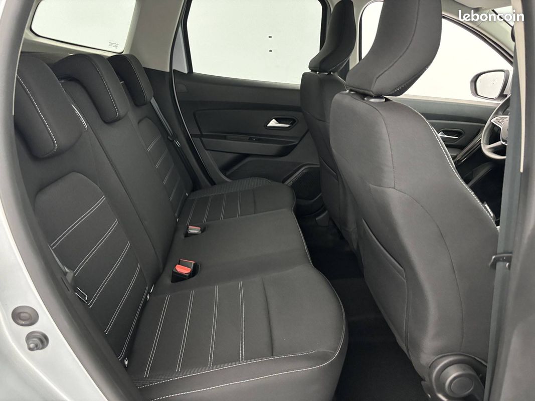 DACIA Duster TCe 130 FAP 4x2 Prestige (image 16)