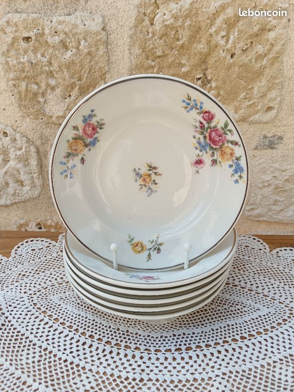 6 assiettes semi creuses porcelaine de Limoges roses (image 4)