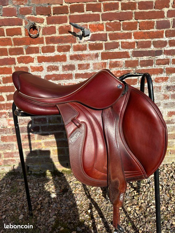 Selle rolls rouge - Équipements vélos