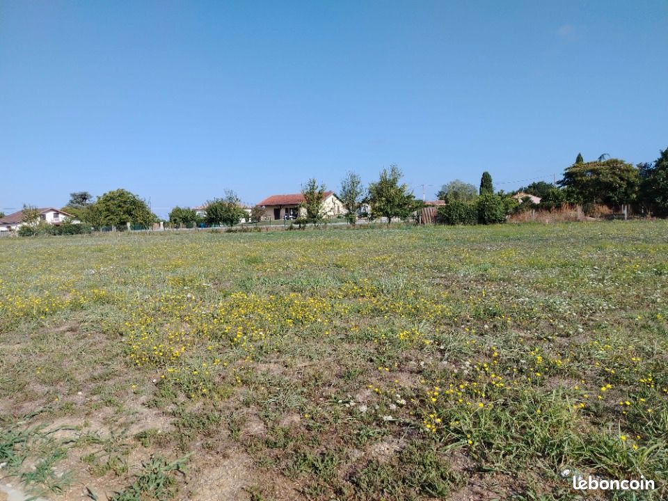 Terrain 798 m² · à Verdun-sur-Garonne · 88 000 €