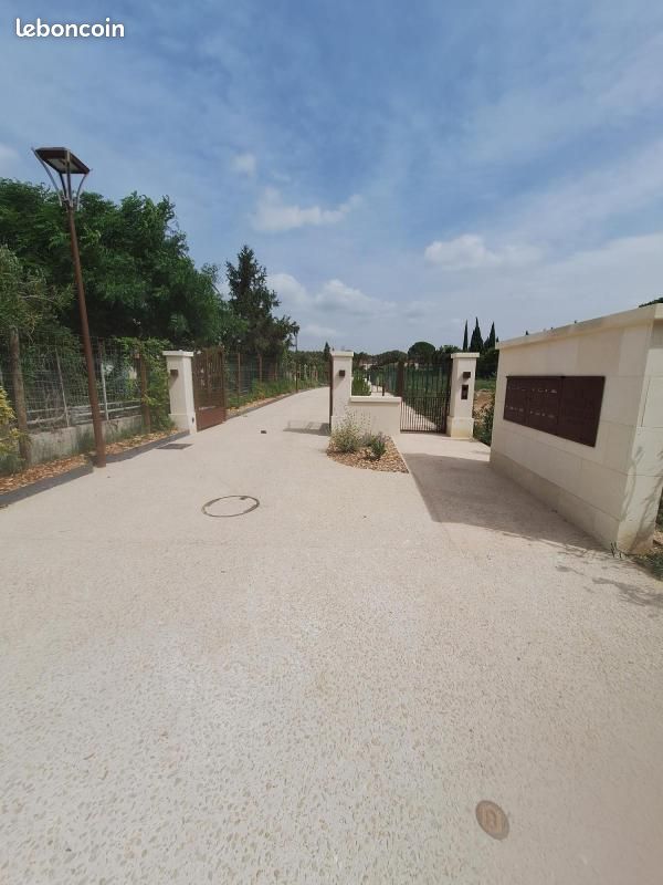 Terrain 600 m² Fontvieille · 265 000 €