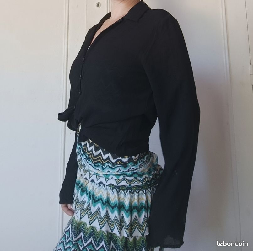 💓chemise noire transparente plissée Primark t L 40 Vêtements