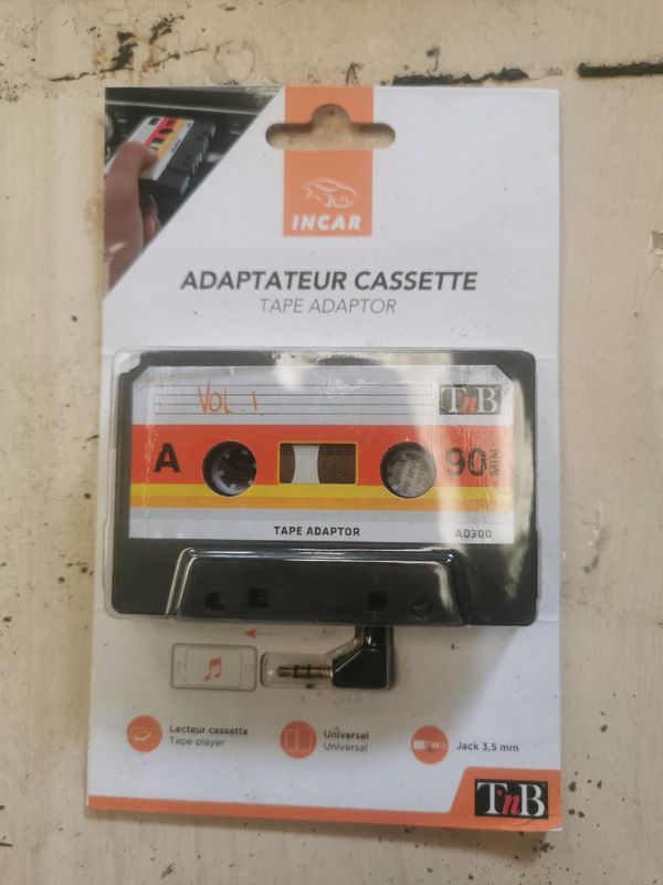 Adaptateur cassette - Équipement auto, adaptateur cassette audio