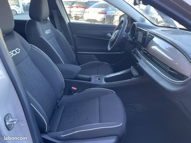 Fiat 600 1.2 HYBRID 145 POP EDCT6 (image 12)