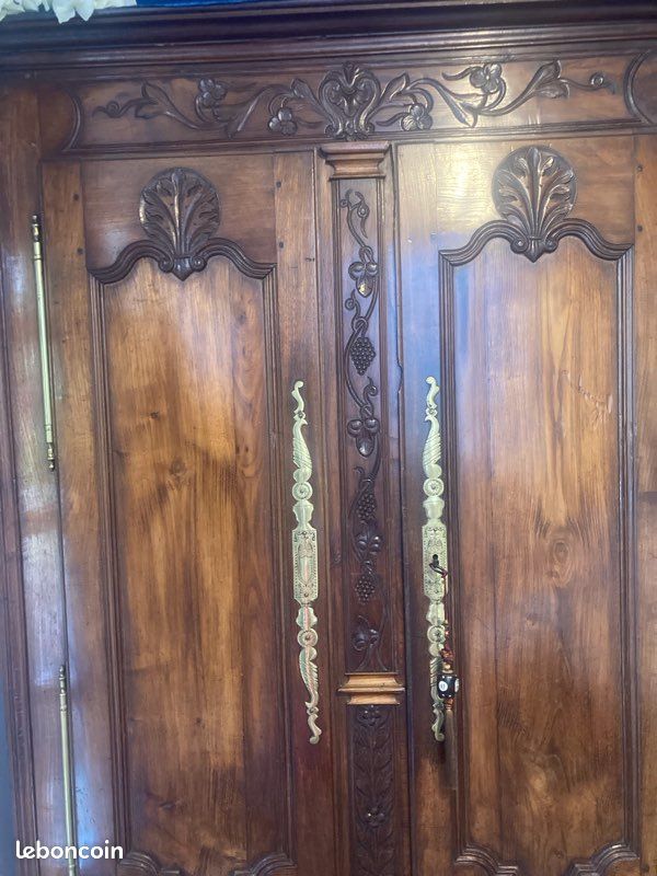 Armoire ancienne (image 1)