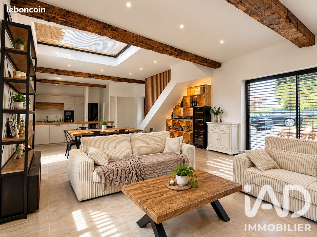Maison 5 pièces 200 m² · à Reyrieux · 200 m² · 650 000 €