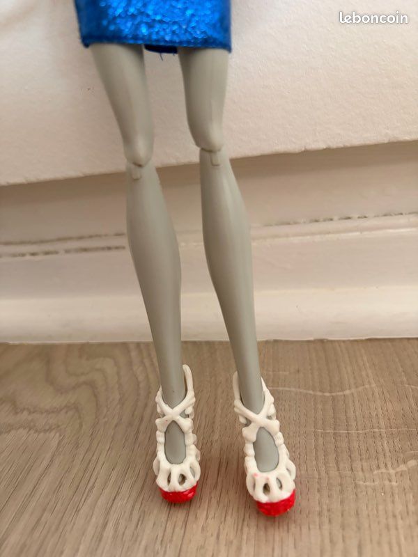 Ghoulia et Grotoumou monster high (image 4)