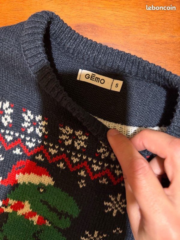 Pull De Noël Garçon Motif Dinosaure Noir Chine