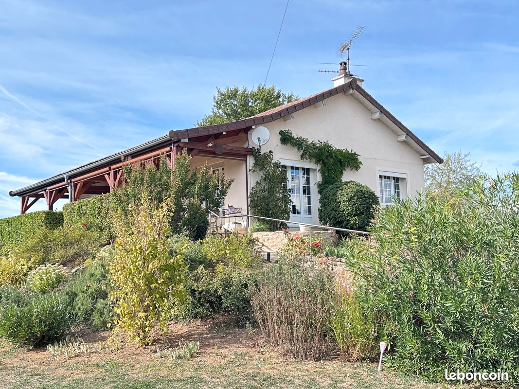 Maison 6 pièces 146 m² · à Corgoloin · 146 m² · 390 000 €