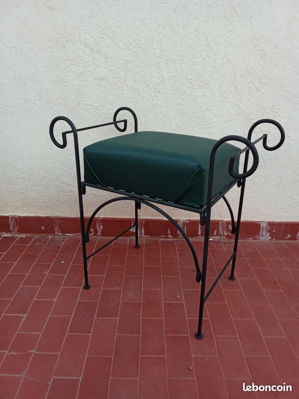 Tabouret en fer forgé avec assise en simili cuir vert foncé (image 4)