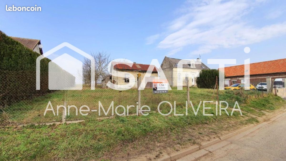 Terrain 2627 m² · à Noyon · 2 627 m² · 48 500 €