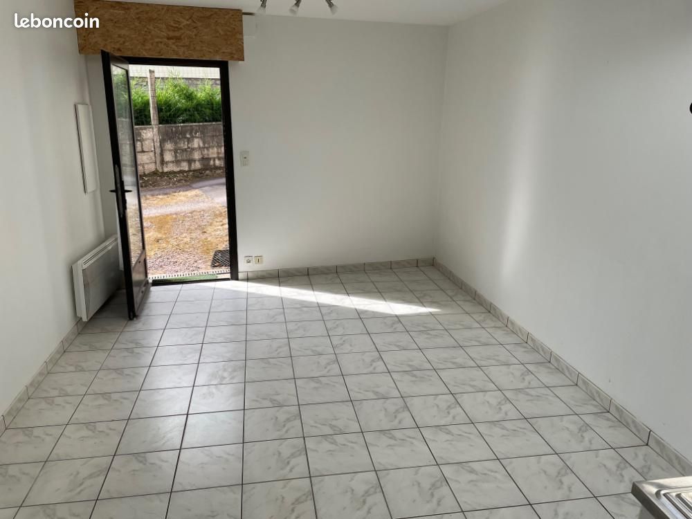 Appartement 1 pièce 22 m² · à Pontivy · 22 m² · 325 €