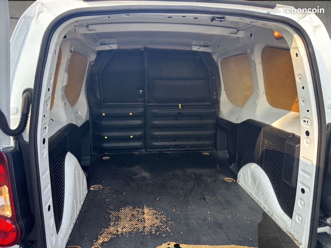 Citroen berlingo fourgon m bluehdi 100 confort (image 12)