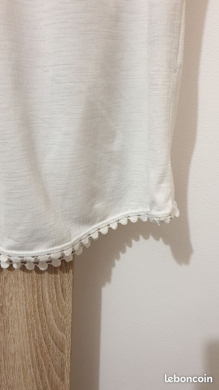 T-shirt haut brodé blanc (image 3)