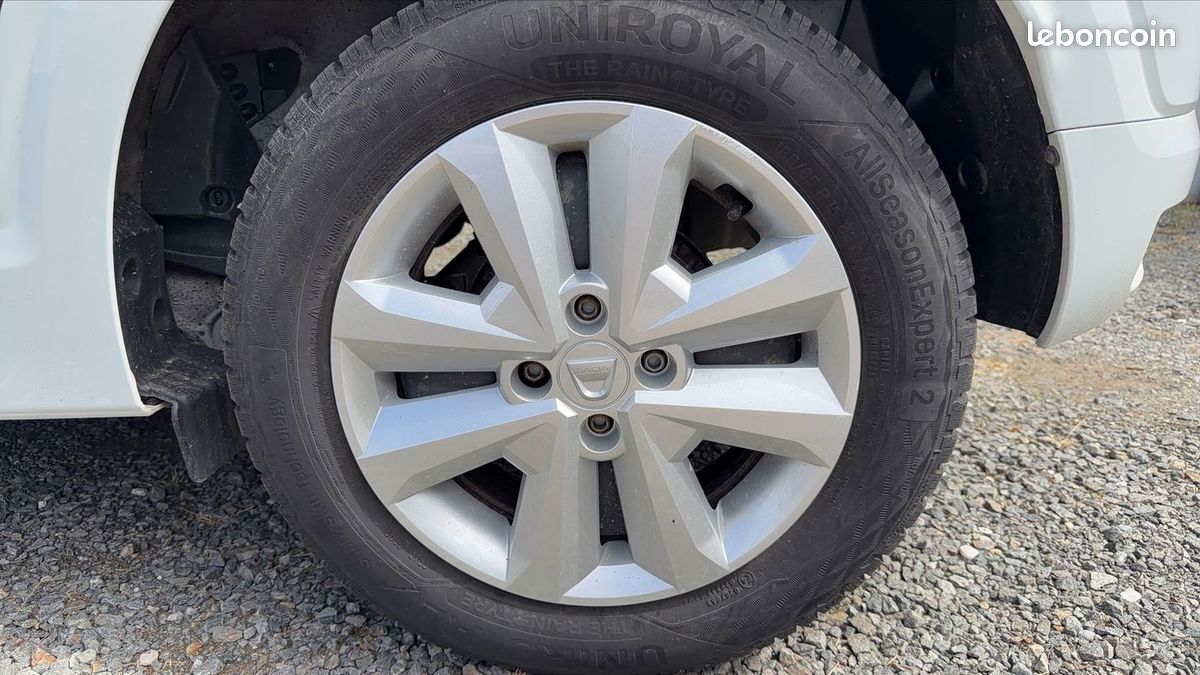 Dacia Sandero 1.0 SCe 65 Essentiel (image 19)