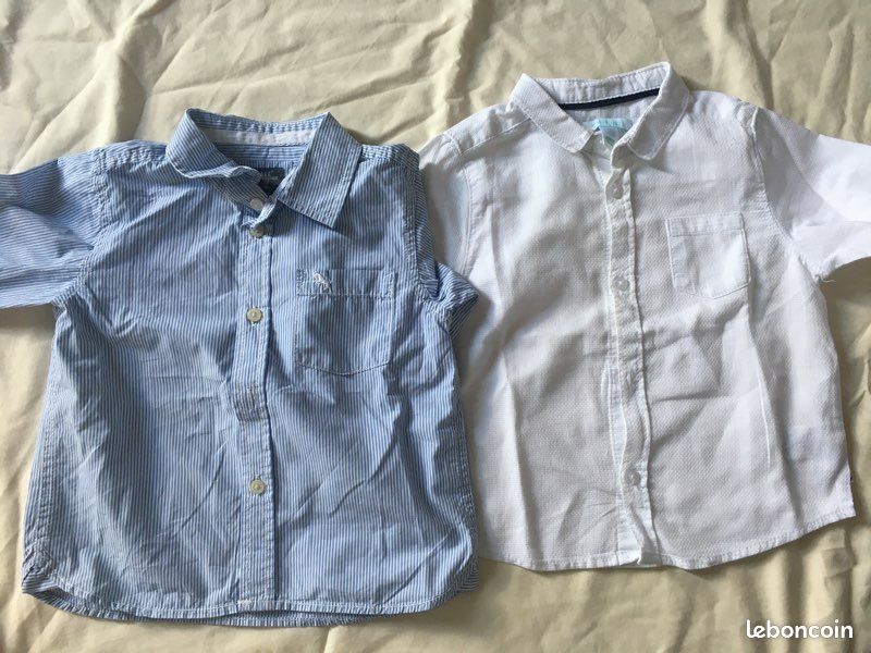 2 chemises garçon (23 M) (image 1)